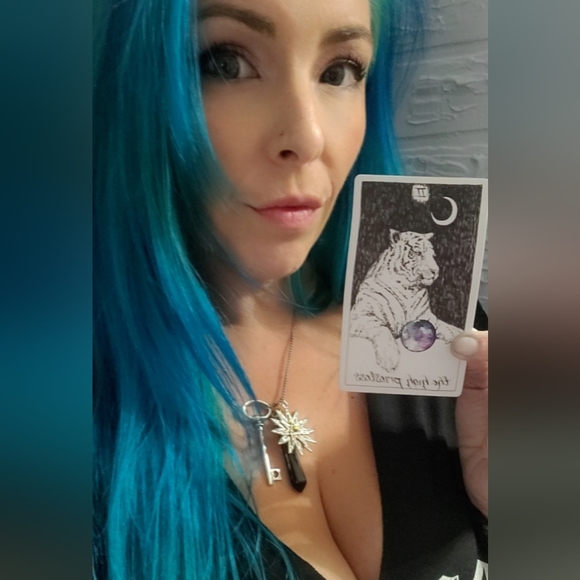 Meet your Posher, Sam - Picture 5 of 8